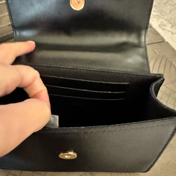 🥭 Mango satin black mini bag with top handle - Picture 8 of 9
